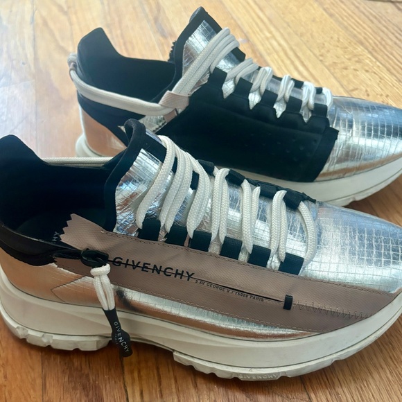 Givenchy Spectre Black, Silver, White Sneakers